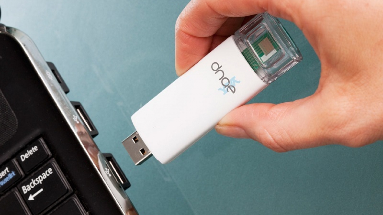 USB-device-performs-HIV-testing