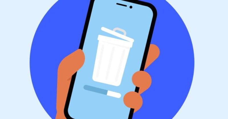 Step-by-step guide infographic showing how to clear Snapchat cache on Android device.